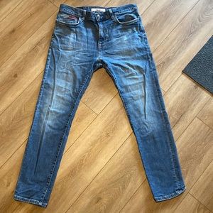 Men’s Tommy Hilfiger Jeans - US 33/30